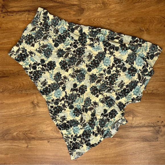 Three Birds Nest Floral Pattern Button Up Skirt Women's Size Medium - Picture 2 of 5